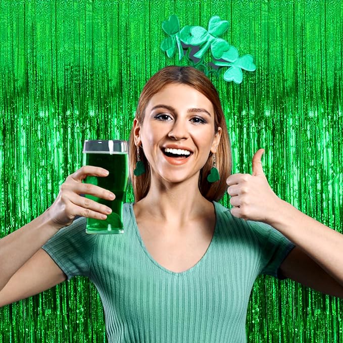 6 Pack Green Foil Fringe Curtain Backdrop, 3.28Ft x 8.2Ft Metallic Tinsel Foil Fringe Streamer Curtains for Photo Booth, Birthday, Wedding, New Year Party Decorations